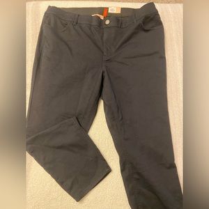 Size 22w Evri Ankle Pants. New with tags.